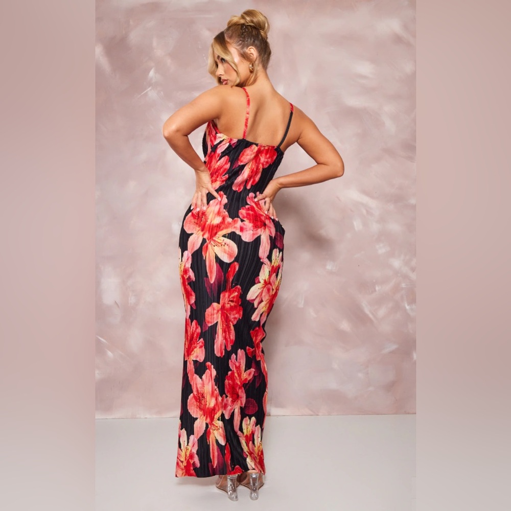 Pretty little thing floral plisse maxi dress - Picture 11 of 11